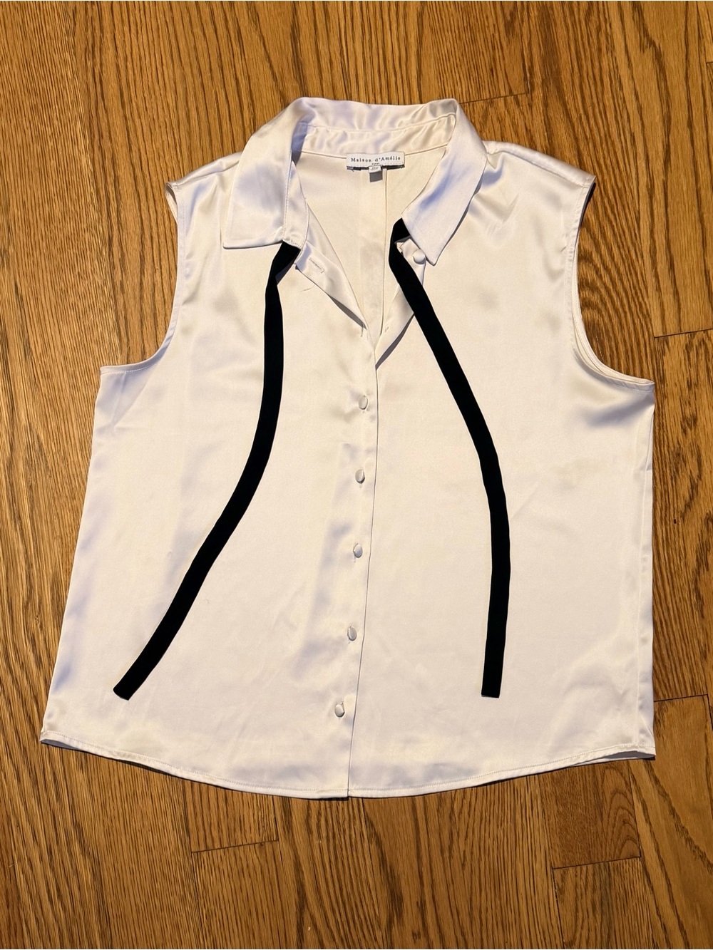 *Maison d’Amélie Paris Satin Tie Neck Sleeveless Blouse Med-Ivory Quiet Luxury - Picture 5 of 13